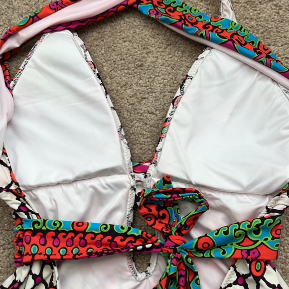 Trina Turk Venice Beach Plunging Neckline One Piece Swimsuit Size 8 - Picture 7 of 11